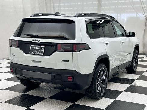 New 2026 Jeep Cherokee Overland image 7