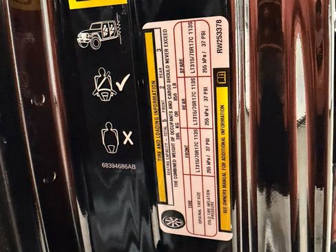 Used 2024 Jeep Wrangler Unlimited Rubicon image 69