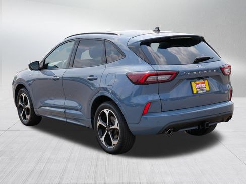 Used 2023 Ford Escape ST-Line Elite w/ Class II Trailer Tow Package AWD/4WD image 5