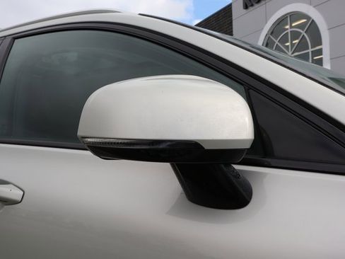 Used 2021 Volvo V60 T5 Cross Country w/ Climate Package image 2