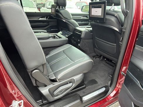 Certified 2025 Jeep Grand Wagoneer Series II Obsidian w/ Quick Order Packagew 28T AWD/4WD image 22