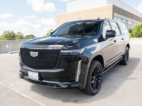 Used 2021 Cadillac Escalade ESV Sport Platinum AWD/4WD image 3