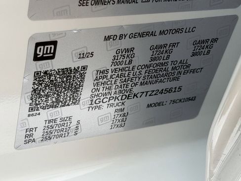 Used 2026 Chevrolet Silverado 1500 LT AWD/4WD image 32