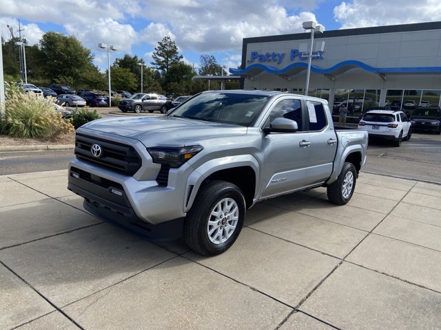 Used 2025 Toyota Tacoma SR5 AWD/4WD image 5