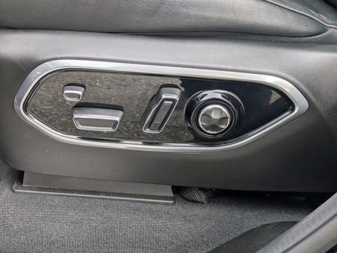 Used 2024 Jeep Grand Cherokee Overland w/ Adv Protech Group III image 20