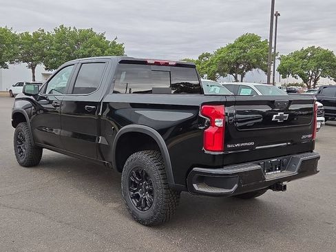 New 2026 Chevrolet Silverado 1500 ZR2 AWD/4WD image 3