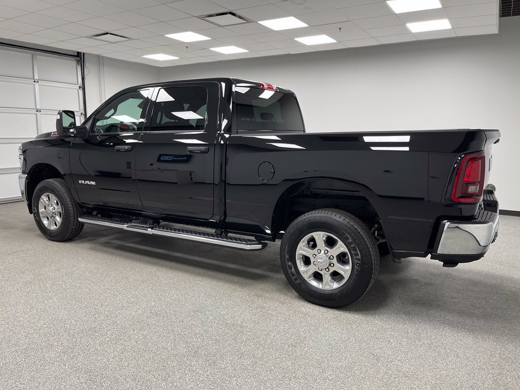 Used 2026 RAM 2500 Big Horn AWD/4WD image 6