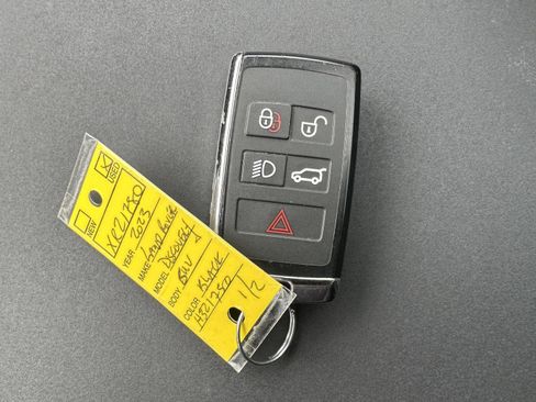 Used 2023 Land Rover Discovery Sport SE R-Dynamic image 35