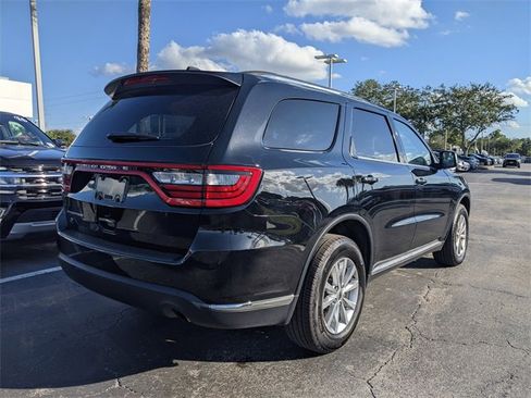 Used 2024 Dodge Durango SXT image 4
