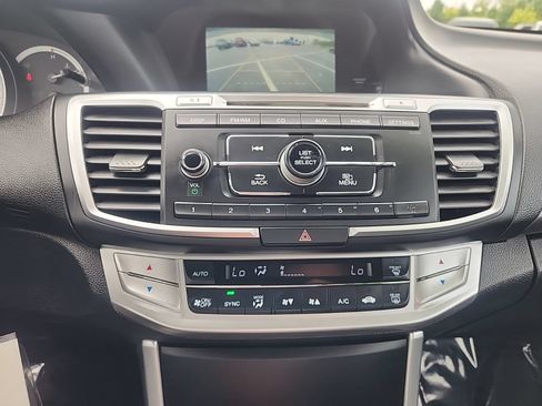 Used 2014 Honda Accord LX image 18