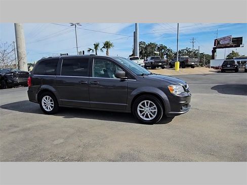 Used 2019 Dodge Grand Caravan SXT image 33