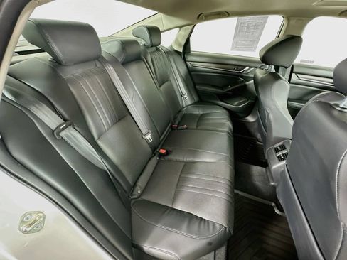 Used 2018 Honda Accord Touring image 26