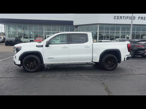 Certified 2022 GMC Sierra 1500 Elevation w/ LPO, Elevation Black Package AWD/4WD image 5