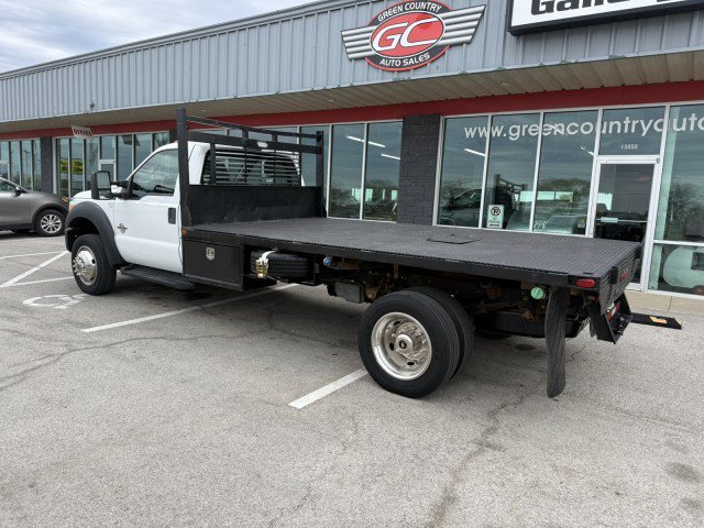 Used 2015 Ford F550 2WD Regular Cab Super Duty image 4