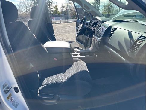 Used 2010 Toyota Tundra w/ TRD Off-Road Package image 26