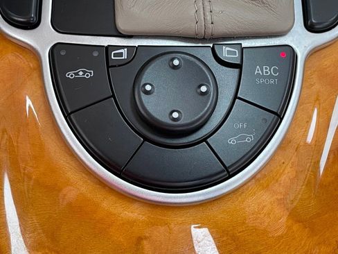 Used 2006 Mercedes-Benz SL 500 image 50