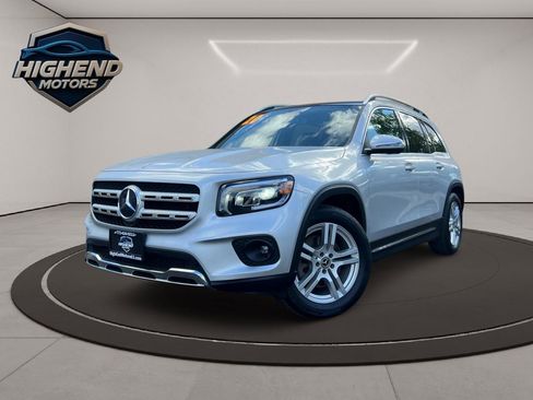 Used 2020 Mercedes-Benz GLB 250 4MATIC w/ Premium Package image 2