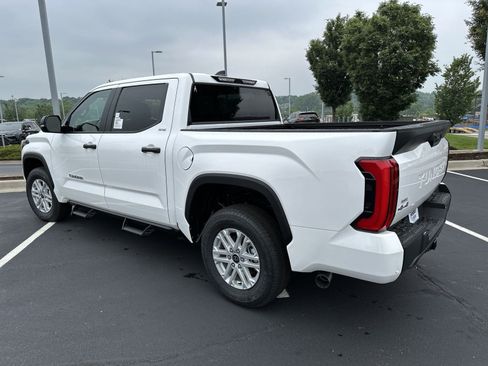 Used 2024 Toyota Tundra SR5 w/ SR5 Convenience Package AWD/4WD image 7