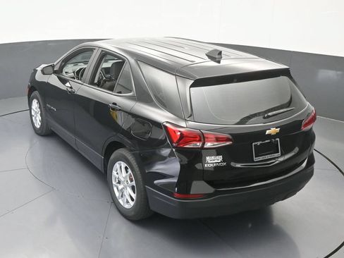 Used 2023 Chevrolet Equinox LS FWD image 45