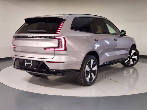 New 2026 Volvo EX90 Plus image 2