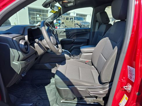 Used 2023 Chevrolet Colorado Trail Boss w/ Advanced Trailering Package AWD/4WD image 14