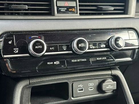 Used 2024 Honda Pilot EX-L image 18