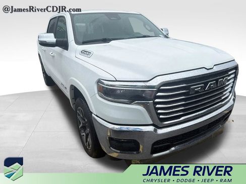 Used 2026 RAM 1500 Laramie AWD/4WD image 4