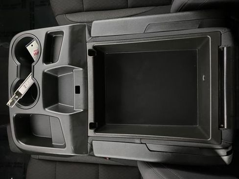 Certified 2025 Chevrolet Silverado 1500 LT AWD/4WD image 28