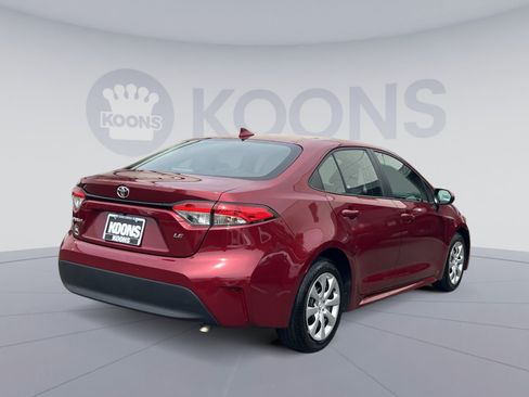 Used 2025 Toyota Corolla LE FWD image 7