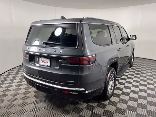 Used 2022 Jeep Wagoneer Series I AWD/4WD image 6