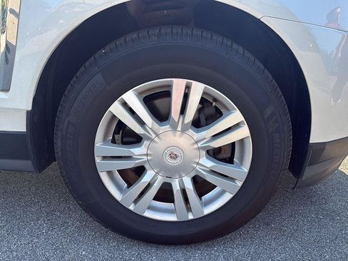 Used 2016 Cadillac SRX Luxury FWD image 14