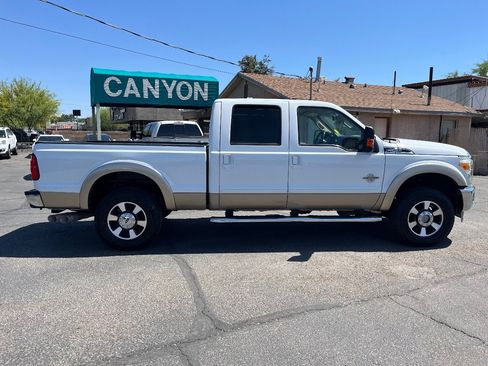 Used 2012 Ford F250 Lariat w/ Lariat Interior Pkg AWD/4WD image 3
