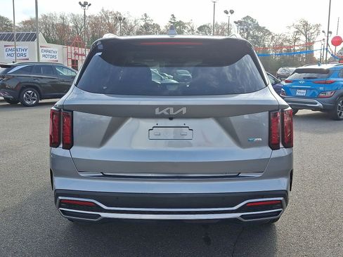 Used 2022 Kia Sorento EX image 29