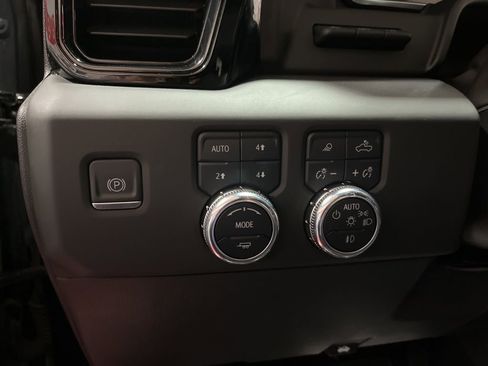 Certified 2023 GMC Sierra 1500 AT4 w/ AT4 Premium Package AWD/4WD image 15
