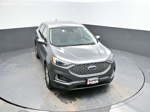 Used 2023 Ford Edge SEL image 24