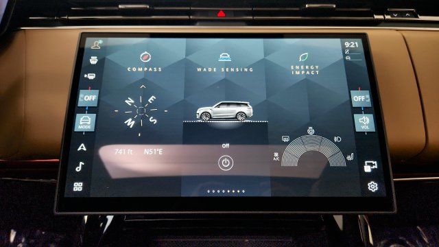 Used 2025 Land Rover Range Rover Sport SE AWD/4WD image 65