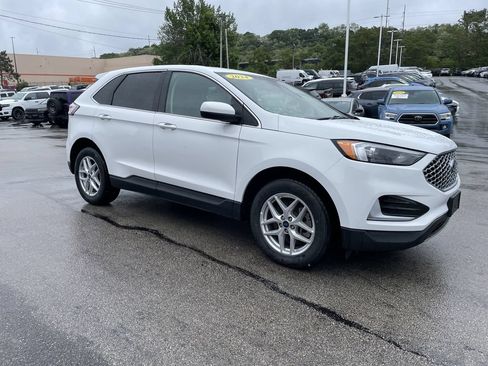 Used 2024 Ford Edge SEL AWD/4WD image 6
