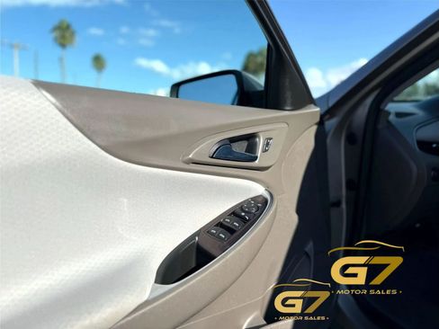 Used 2022 Chevrolet Malibu LT FWD image 21