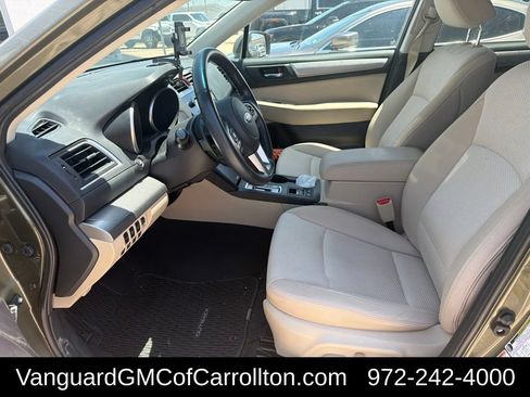 Used 2016 Subaru Outback 2.5i Premium AWD/4WD image 4