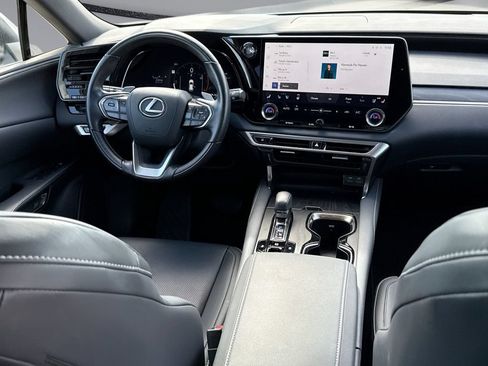 Used 2025 Lexus RX 350 Premium w/ Accessory Package (Z1) FWD image 19