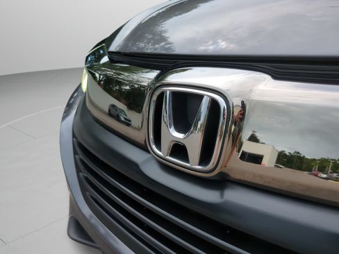 Certified 2022 Honda HR-V LX image 27