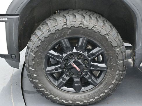 Used 2024 GMC Sierra 2500 AT4 w/ AT4 Premium Plus Package AWD/4WD image 38