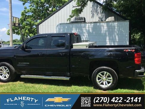 Used 2018 Chevrolet Silverado 1500 LT w/ All Star Edition AWD/4WD image 2