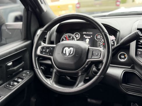 Used 2024 RAM 2500 Tradesman w/ Chrome Appearance Group image 15