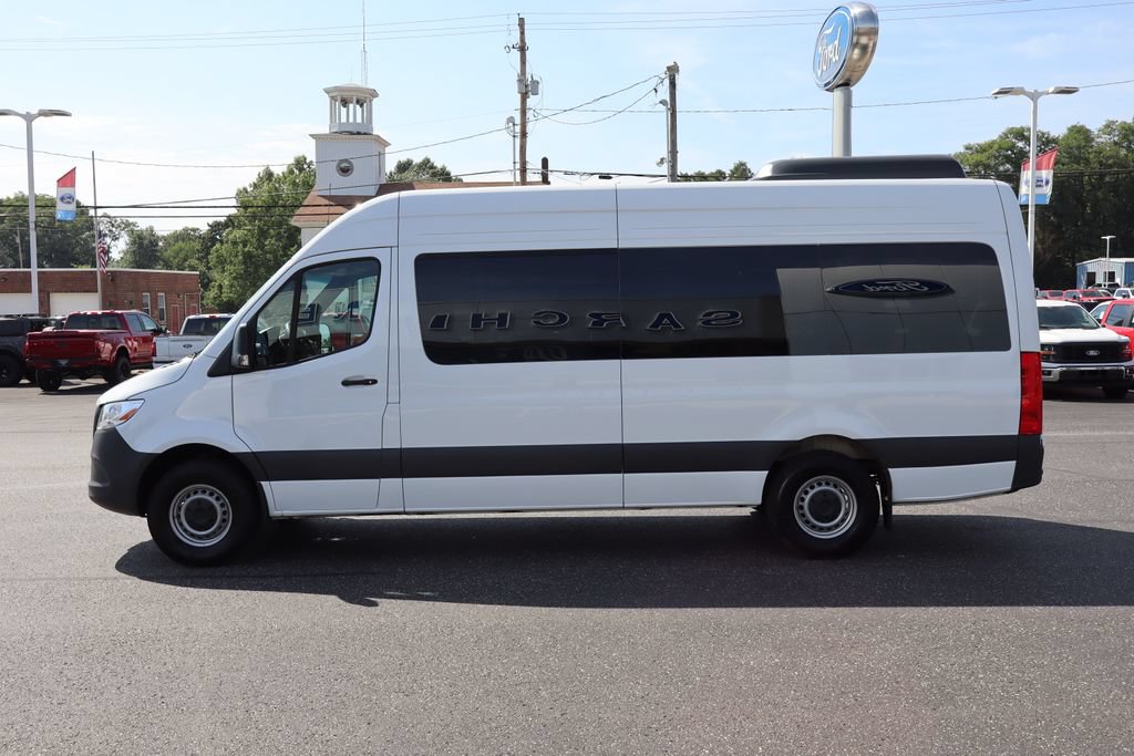 Used 2025 Mercedes-Benz Sprinter 2500 image 16