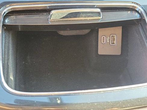 Certified 2022 Lincoln Nautilus FWD w/ Premium Package image 28