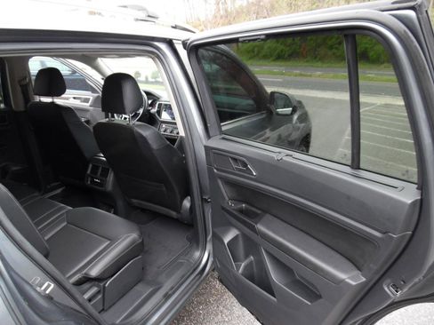 Used 2018 Volkswagen Atlas SE image 20