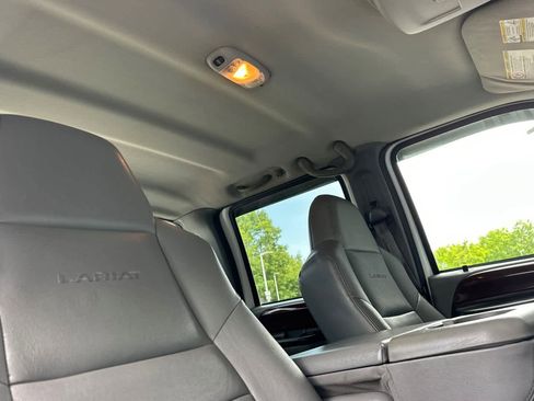 Used 2006 Ford F250 Lariat AWD/4WD image 16