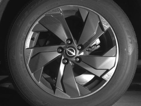 Used 2025 Nissan Rogue SV image 14