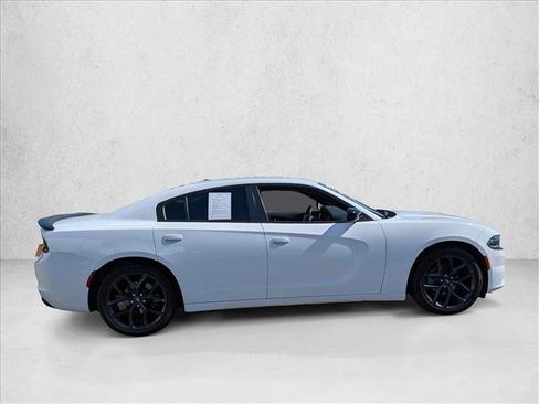 Used 2021 Dodge Charger SXT w/ Blacktop Package RWD image 4